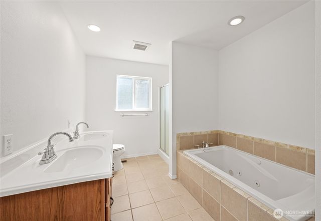 6914 21st Drive NE, Marysville, WA 98271