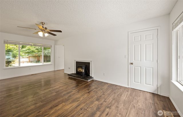 6914 21st Drive NE, Marysville, WA 98271