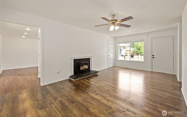 6914 21st Drive NE, Marysville, WA 98271