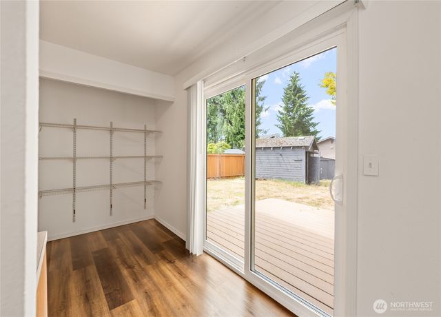 6914 21st Drive NE, Marysville, WA 98271