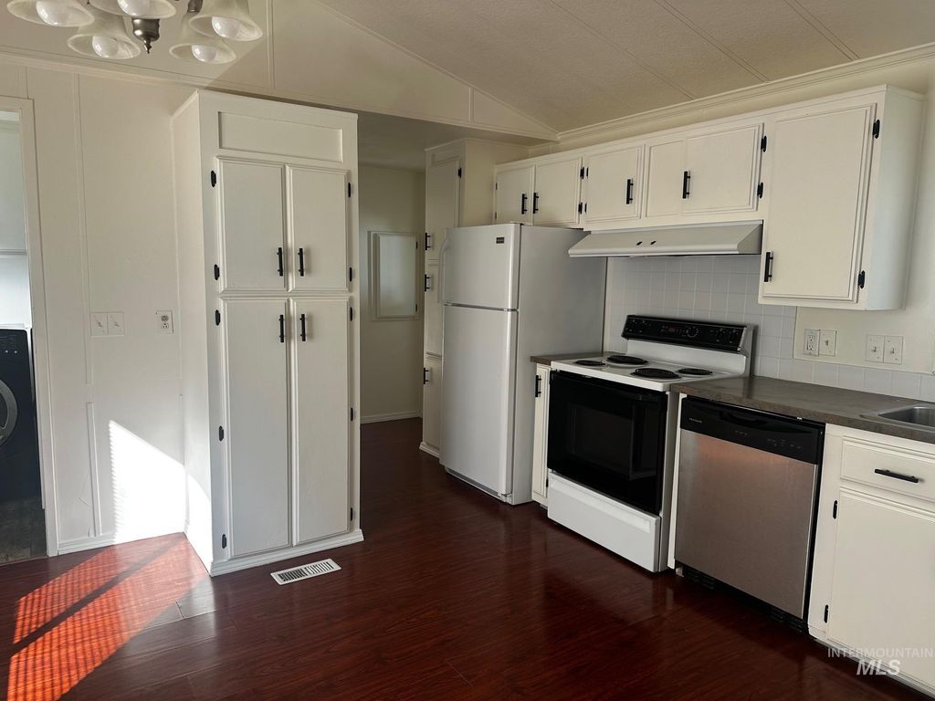 540 Meadowland Circle, Boise, ID 83713 photo 5