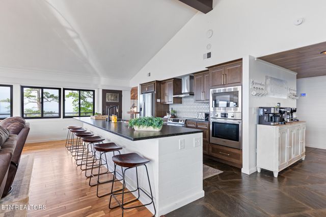 2940 Tower Rd, Sevierville, TN 37876