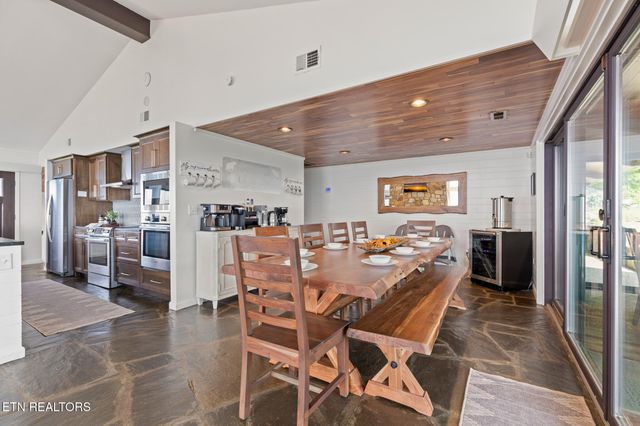 2940 Tower Rd, Sevierville, TN 37876