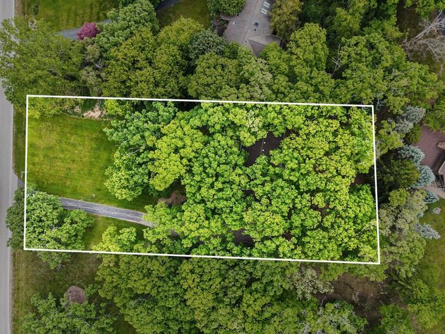 61 Timberlake Road, Barrington, IL 60010