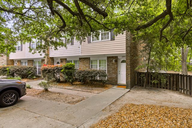 1291 Mathis Ferry Road, Mount Pleasant, SC 29464
