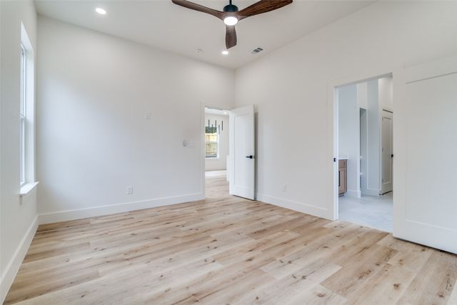 407 Bobbie Street, Dallas, TX 75203