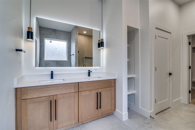 407 Bobbie Street, Dallas, TX 75203