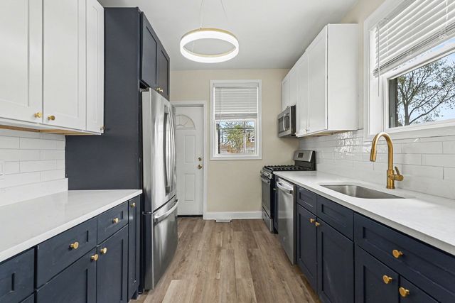 8539 S Carpenter Street, Chicago, IL 60620