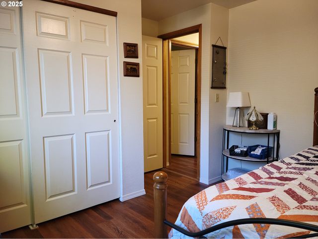 1523 Nw THOMPSON Way, Grants Pass, OR 97526