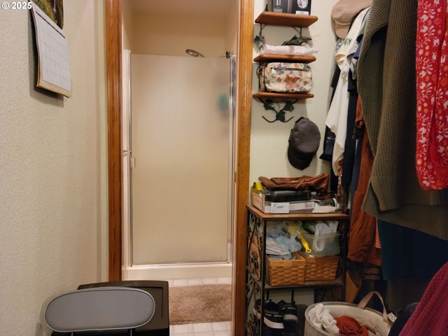 1523 Nw THOMPSON Way, Grants Pass, OR 97526