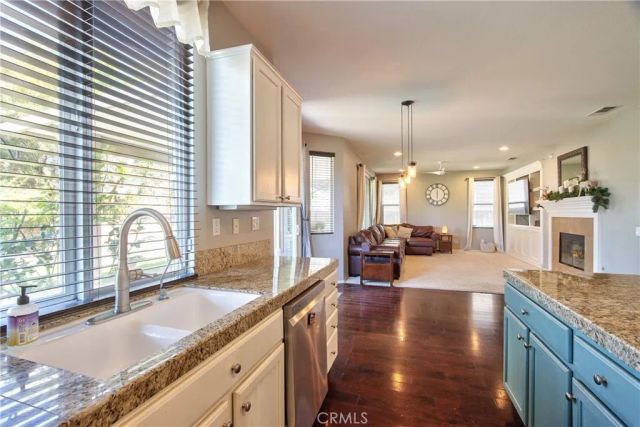 39883 S Creek Circle, Murrieta, CA 92563