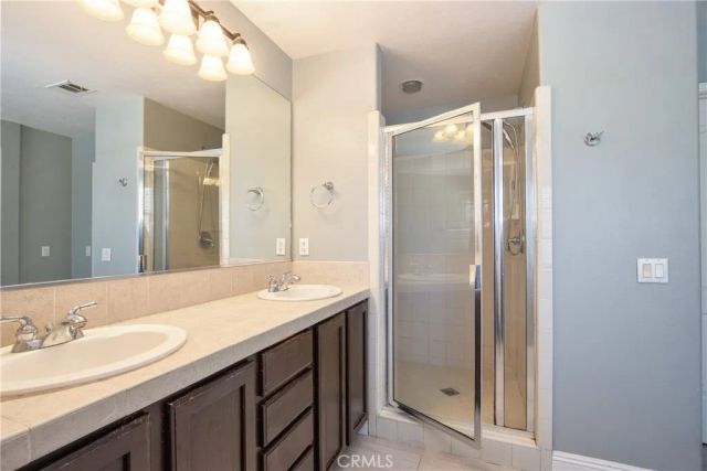 39883 S Creek Circle, Murrieta, CA 92563