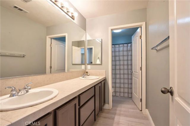 39883 S Creek Circle, Murrieta, CA 92563