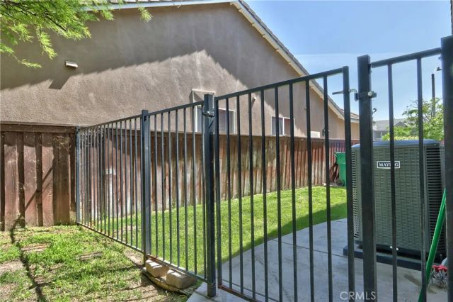 39883 S Creek Circle, Murrieta, CA 92563