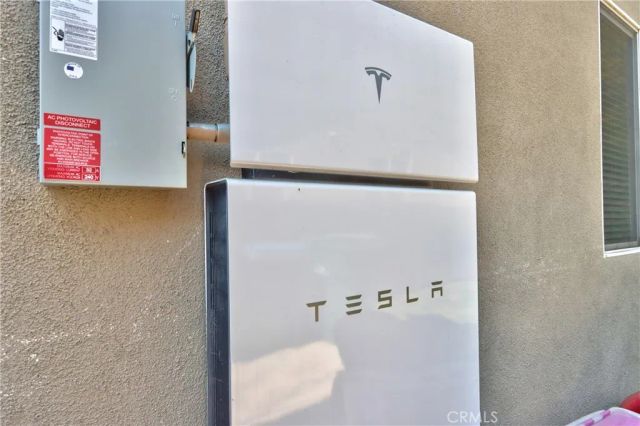 39883 S Creek Circle, Murrieta, CA 92563