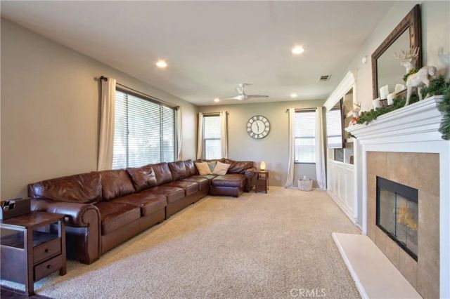 39883 S Creek Circle, Murrieta, CA 92563