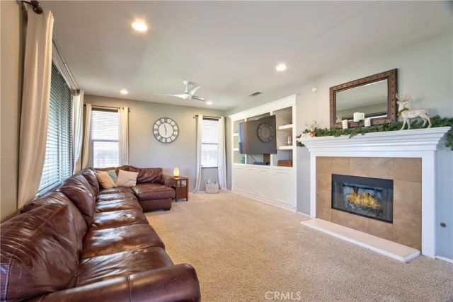 39883 S Creek Circle, Murrieta, CA 92563