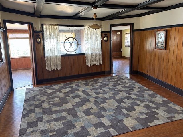 27 Fore River Ave, Weymouth, MA 02191