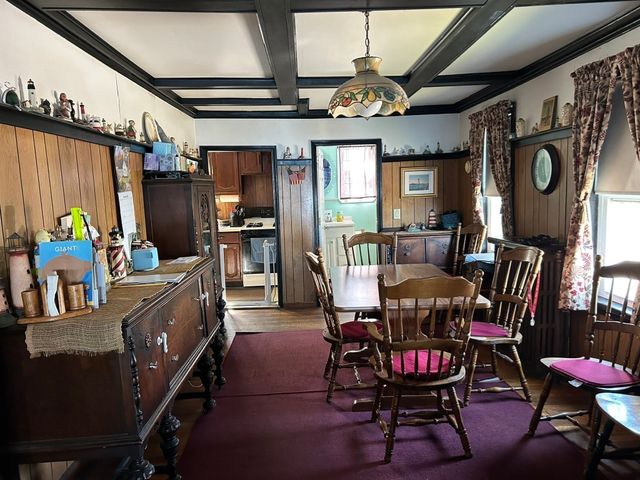 27 Fore River Ave, Weymouth, MA 02191
