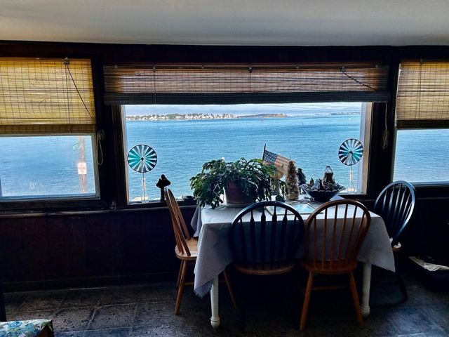 27 Fore River Ave, Weymouth, MA 02191