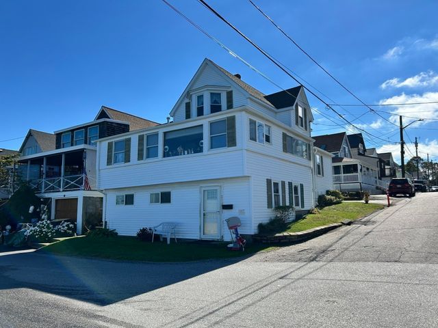 27 Fore River Ave, Weymouth, MA 02191
