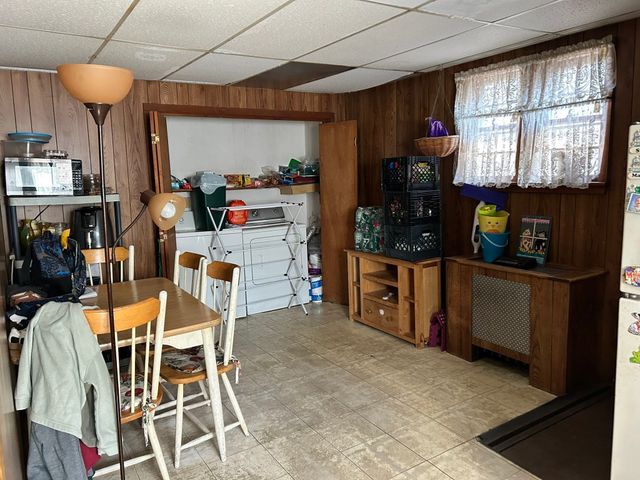 27 Fore River Ave, Weymouth, MA 02191
