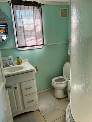 27 Fore River Ave, Weymouth, MA 02191