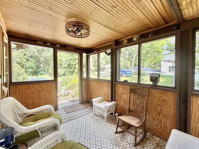 141 Lakeview Avenue, Edgerton, WI 53534