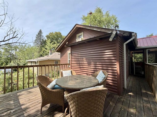 141 Lakeview Avenue, Edgerton, WI 53534