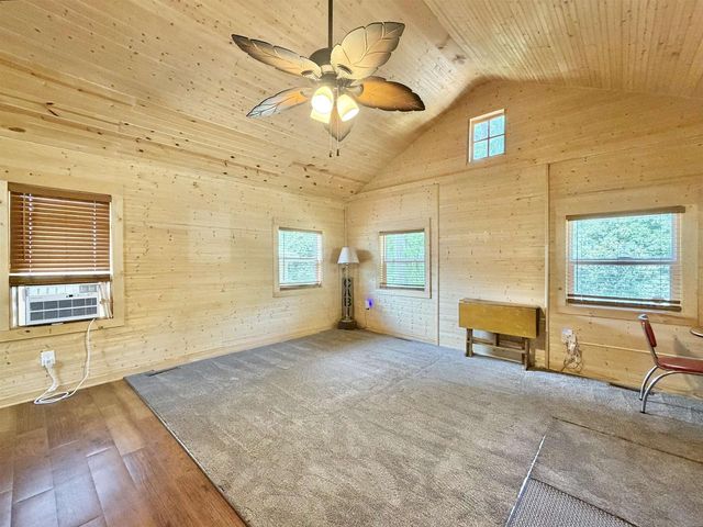 141 Lakeview Avenue, Edgerton, WI 53534