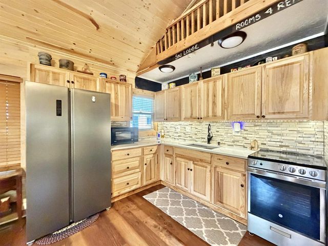 141 Lakeview Avenue, Edgerton, WI 53534
