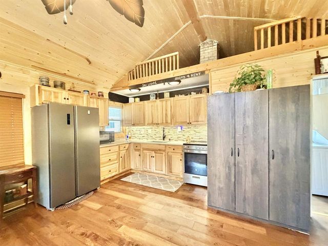141 Lakeview Avenue, Edgerton, WI 53534