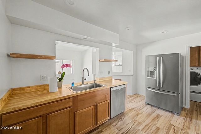 13606 N 110th Avenue 15B, Sun City, AZ 85351