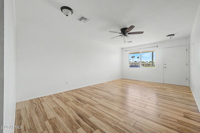 13606 N 110th Avenue 15B, Sun City, AZ 85351