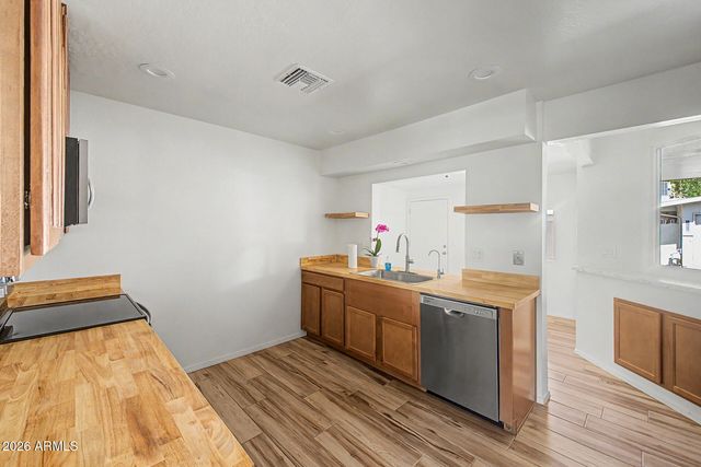 13606 N 110th Avenue 15B, Sun City, AZ 85351