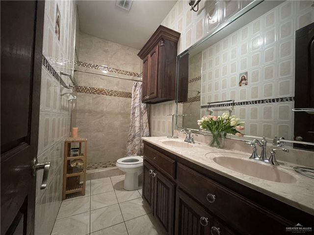 2008 Fir Avenue, Penitas, TX 78576