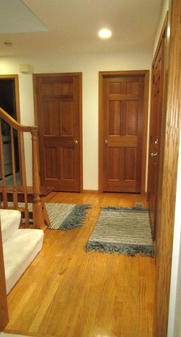 1020 Lake Lucy Road, Chanhassen, MN 55317