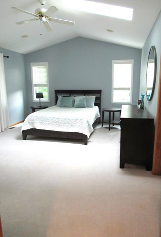 1020 Lake Lucy Road, Chanhassen, MN 55317