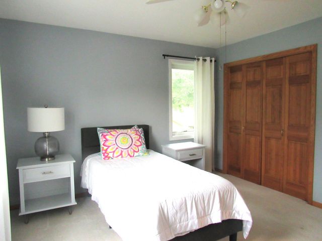 1020 Lake Lucy Road, Chanhassen, MN 55317