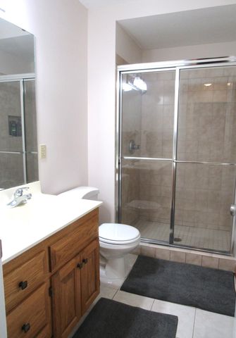 1020 Lake Lucy Road, Chanhassen, MN 55317