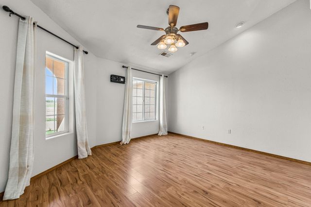 42 Crawford Road, Jarales, NM 87023