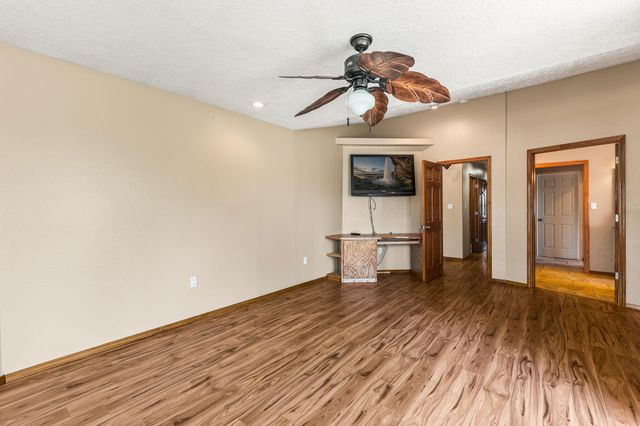 42 Crawford Road, Jarales, NM 87023