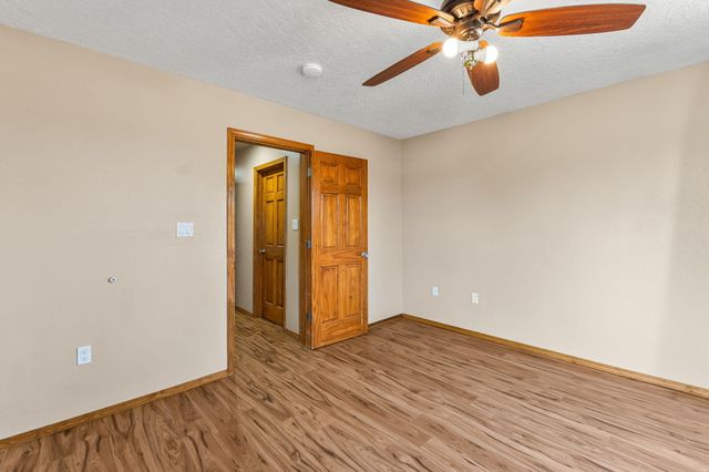 42 Crawford Road, Jarales, NM 87023