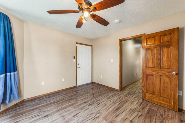 42 Crawford Road, Jarales, NM 87023
