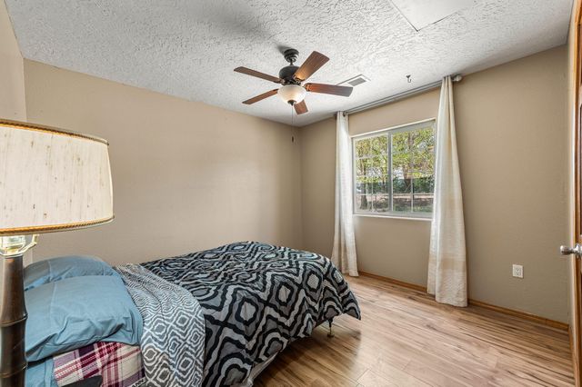 42 Crawford Road, Jarales, NM 87023