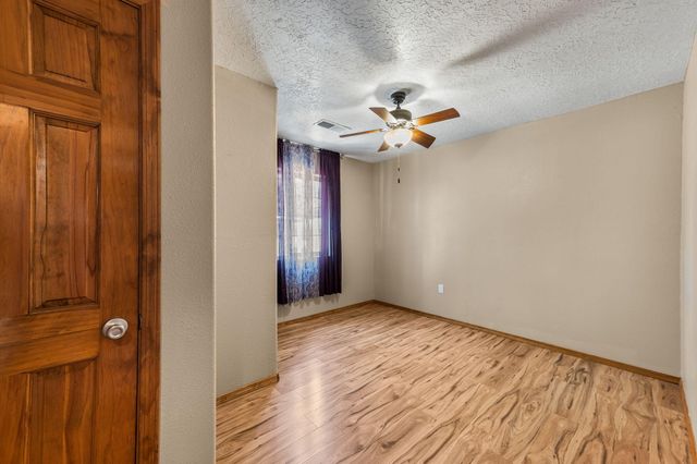 42 Crawford Road, Jarales, NM 87023