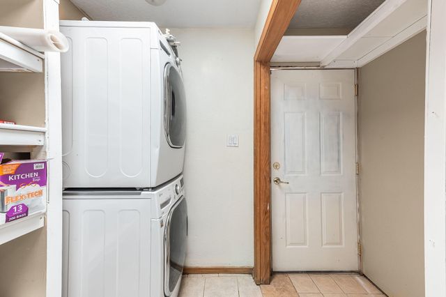 42 Crawford Road, Jarales, NM 87023