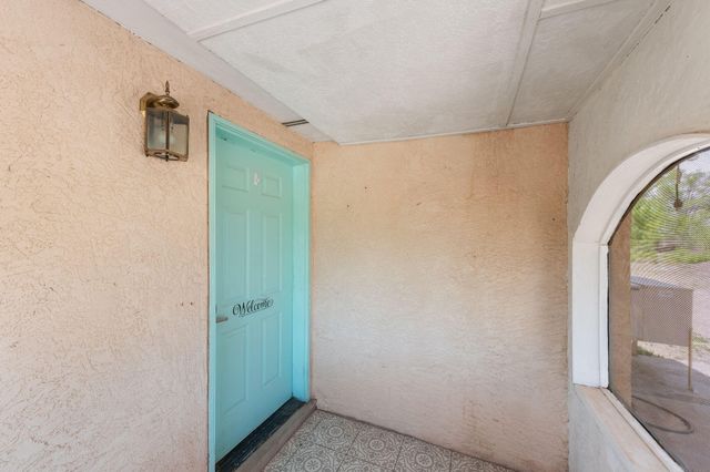 42 Crawford Road, Jarales, NM 87023
