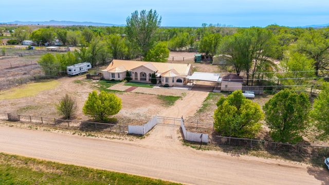 42 Crawford Road, Jarales, NM 87023