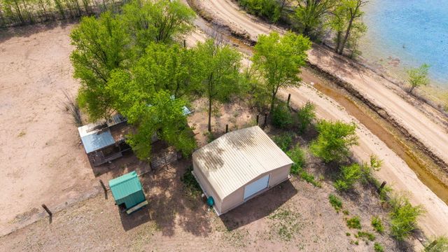 42 Crawford Road, Jarales, NM 87023